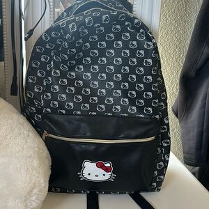 Hello kitty backpack NWT